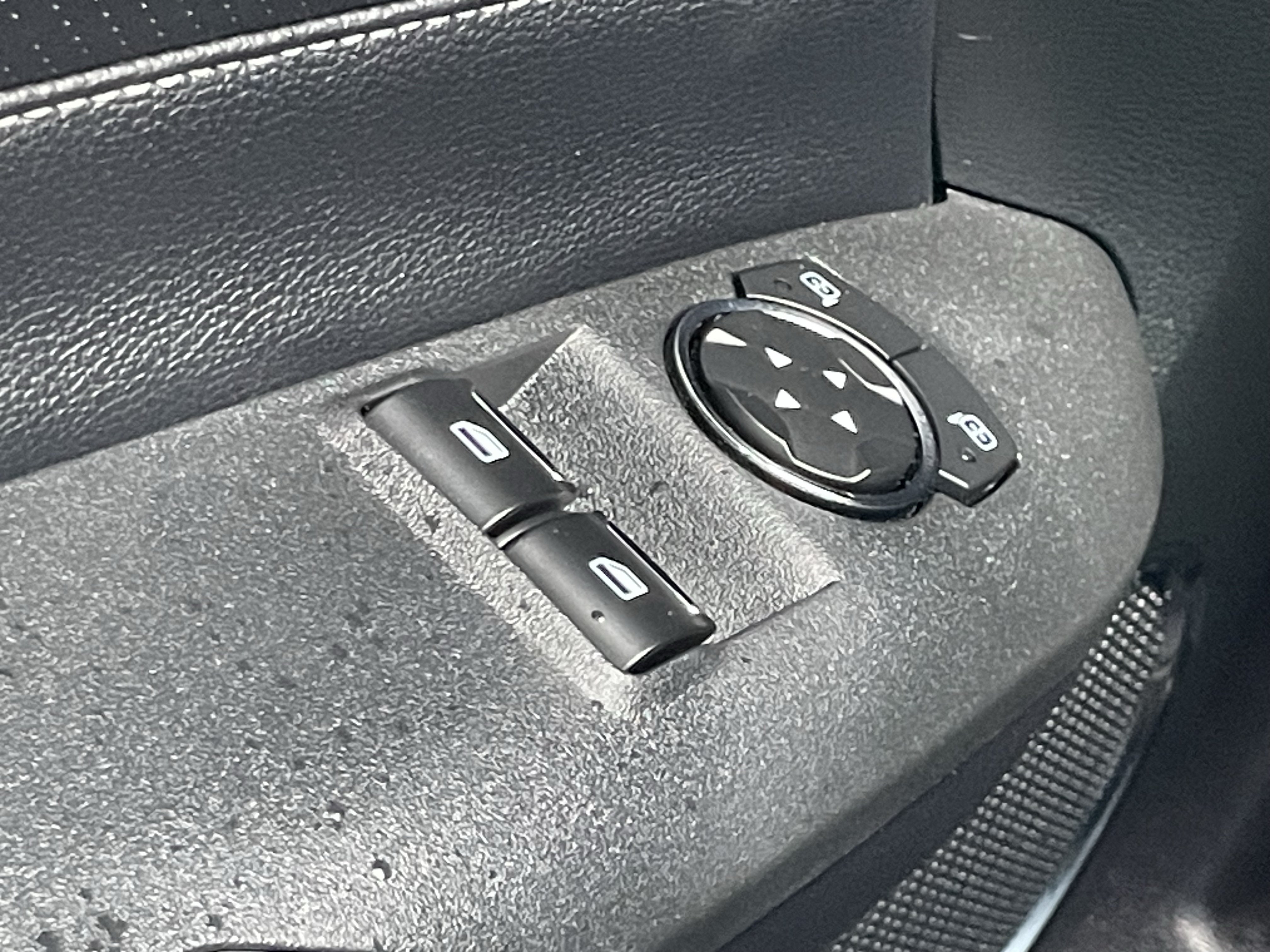 Used 2019 Ford Mustang GT Premium w/ Equipment Group 401A RWD image 16