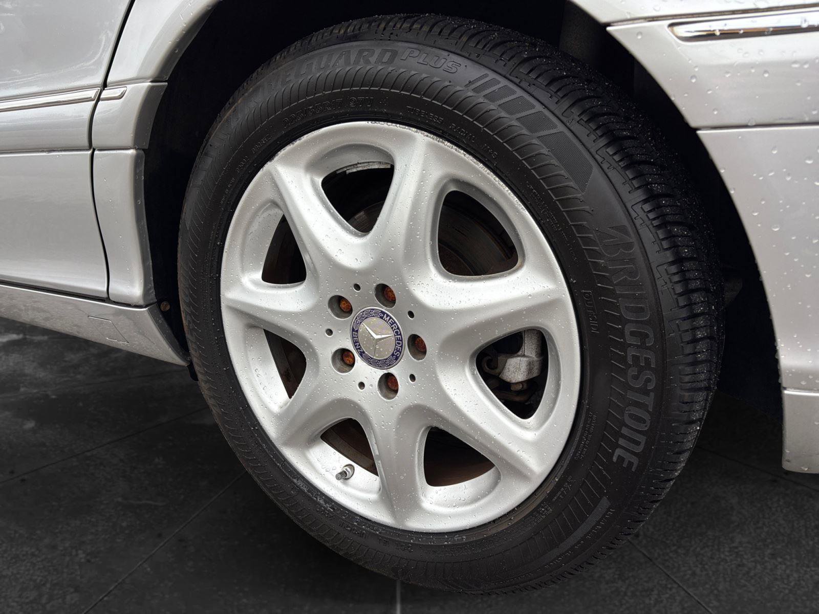 Used 2005 Mercedes-Benz S 430 4MATIC image 35