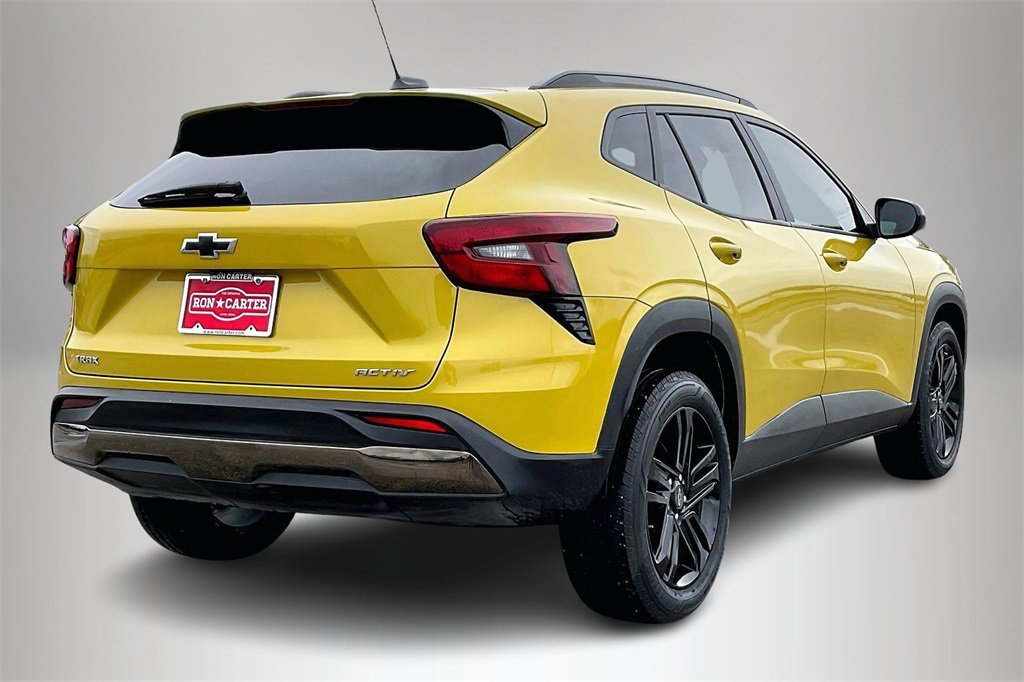 Used 2024 Chevrolet Trax ACTIV image 5