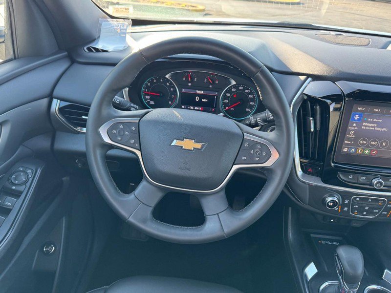 Used 2023 Chevrolet Traverse LT image 13