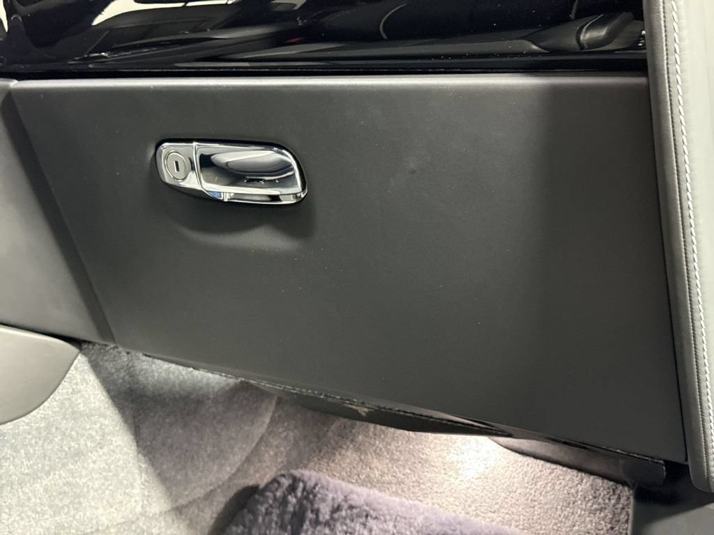Used 2020 Rolls-Royce Cullinan AWD/4WD image 75