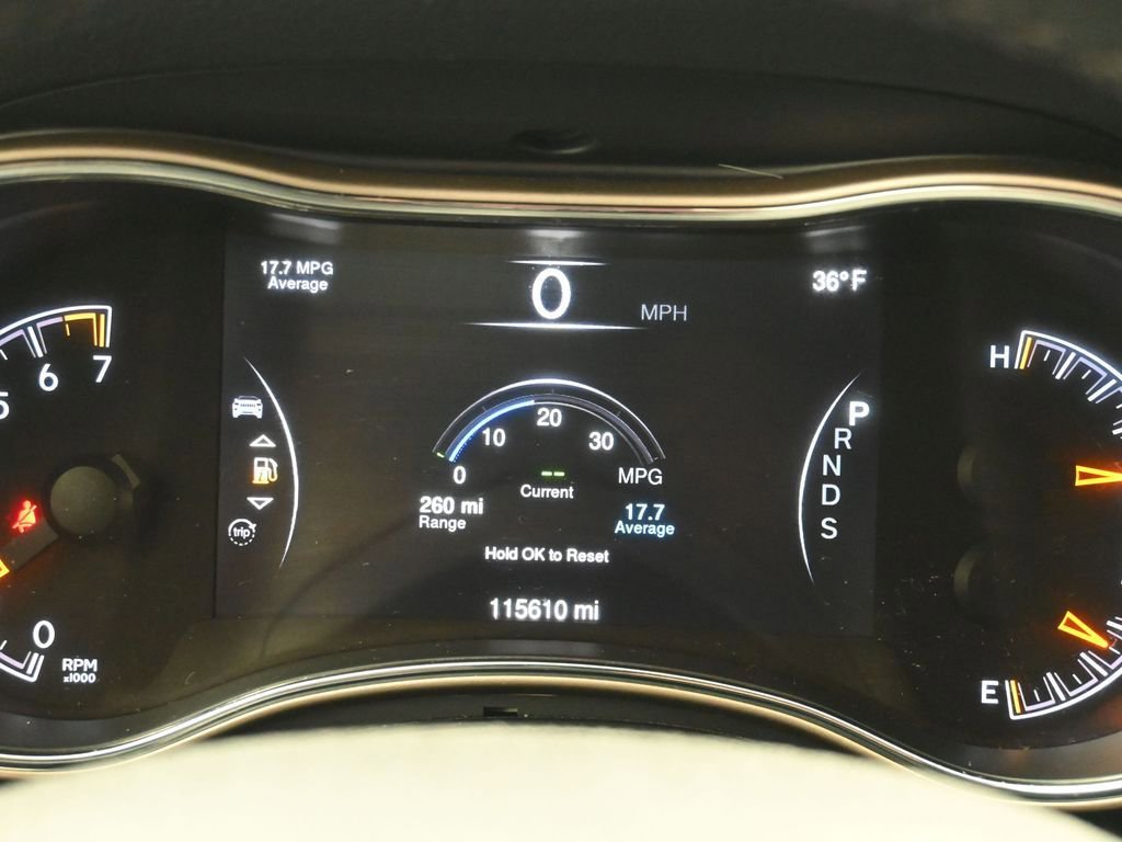 Used 2015 Jeep Grand Cherokee Laredo w/ Quick Order Package 23E image 18