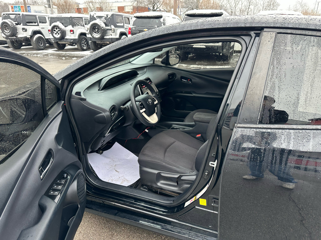 Used 2017 Toyota Prius Three Touring image 16