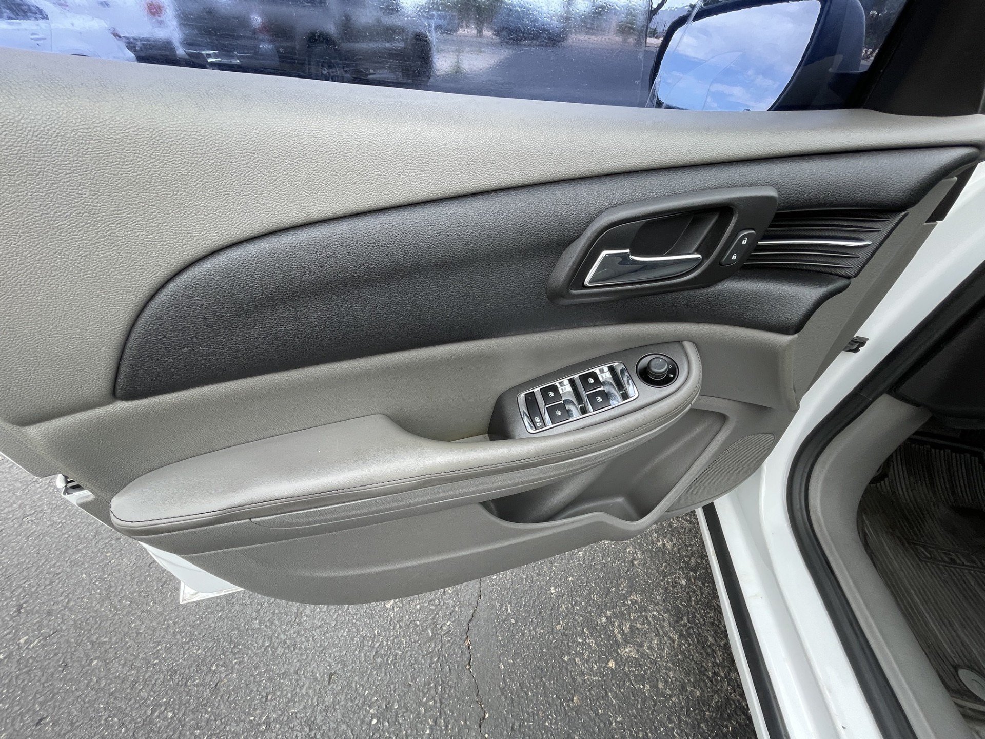 Used 2013 Chevrolet Malibu LS FWD image 11