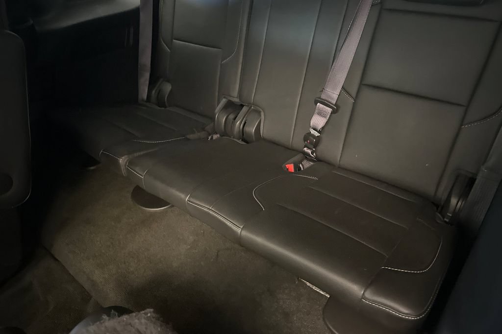 Used 2017 GMC Yukon SLT w/ Open Road Package AWD/4WD image 16