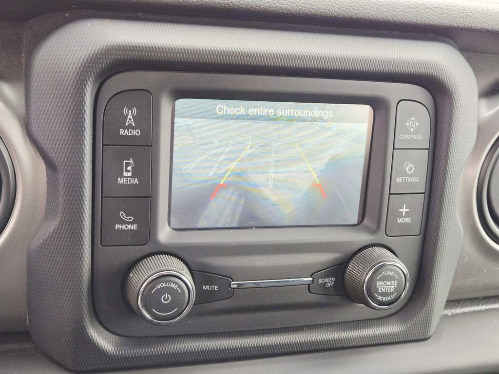 Used 2018 Jeep Wrangler Unlimited Sport image 31