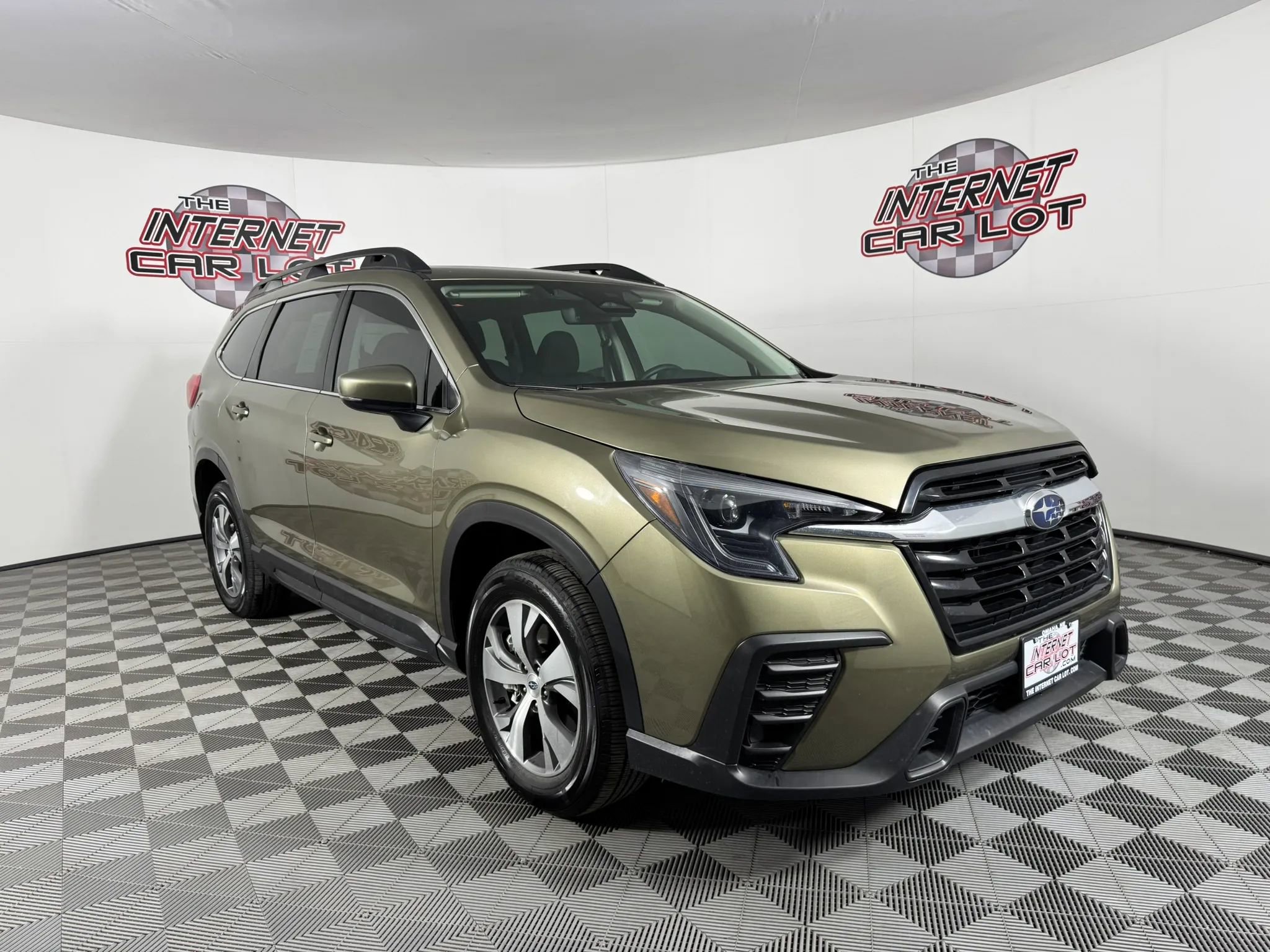 Used 2024 Subaru Ascent Premium w/ Convenience Package image 9