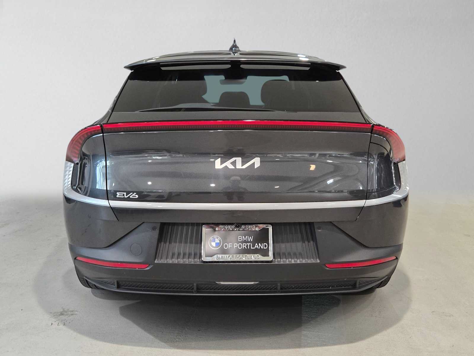 Used 2024 Kia EV6 Light AWD/4WD image 4
