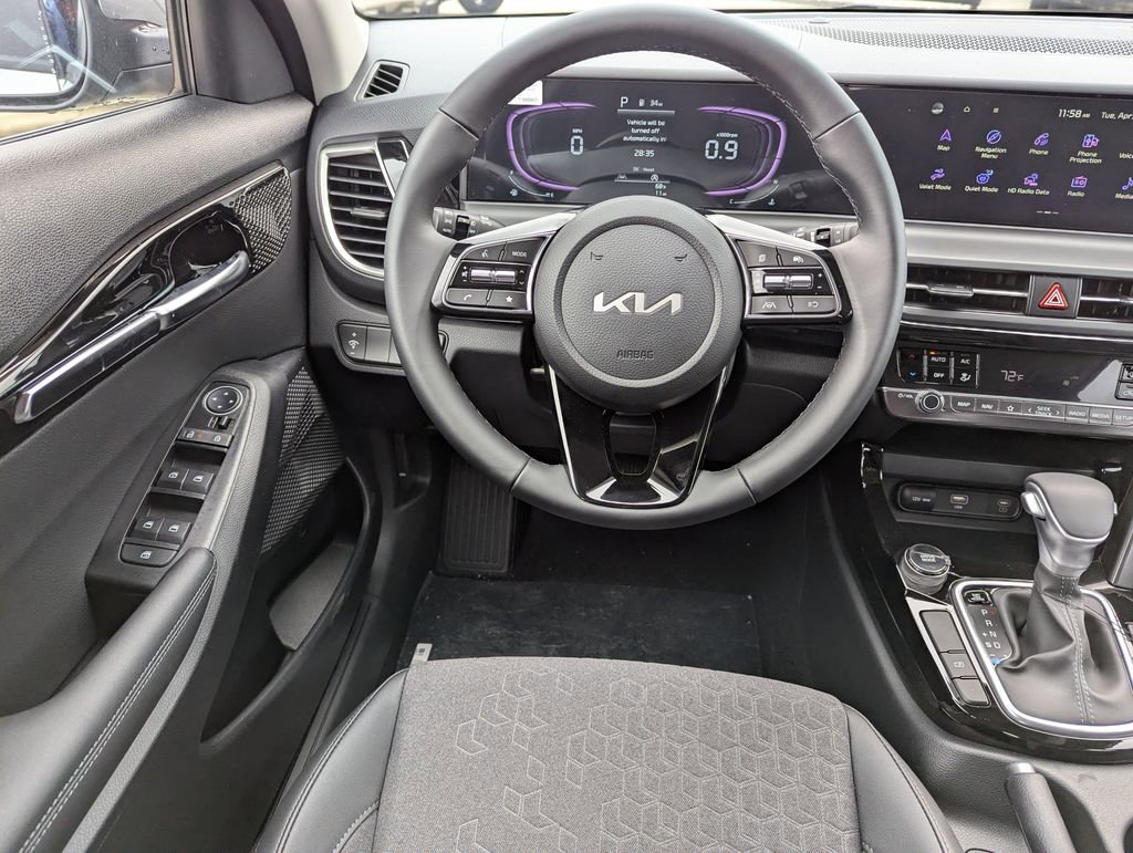 New 2026 Kia Seltos S FWD image 13