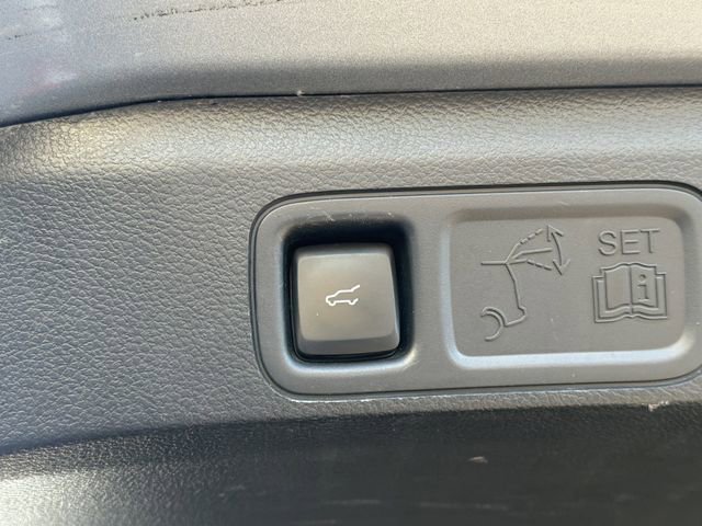 Used 2023 Ford Expedition Max XLT image 17