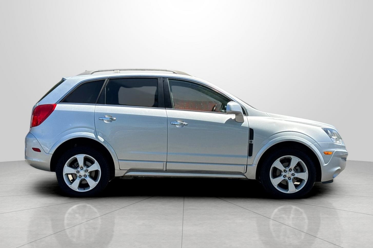 Used 2015 Chevrolet Captiva Sport LT w/ Convenience Package image 4