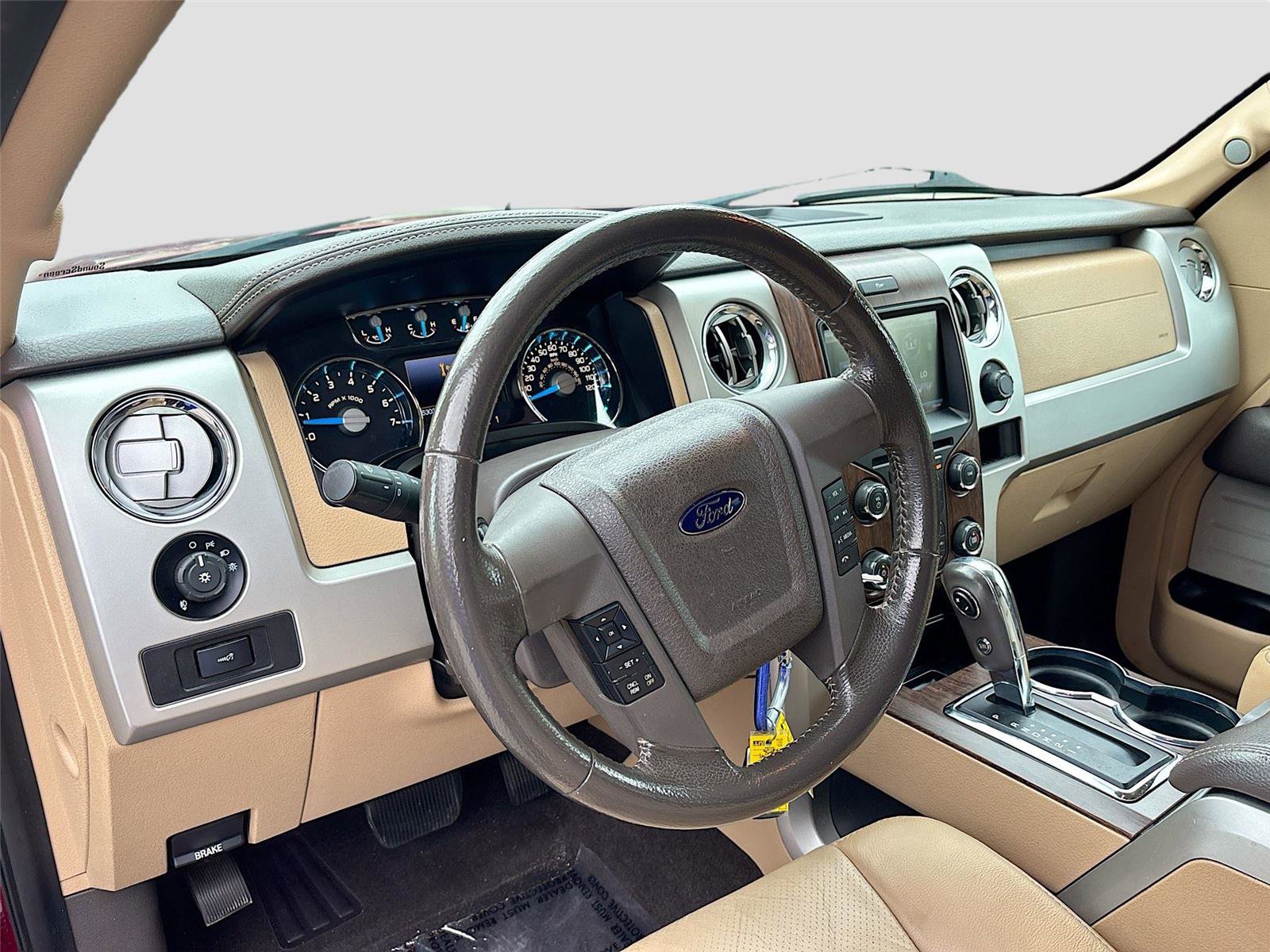 Used 2013 Ford F150 Lariat w/ Mid Equipment Group RWD image 9