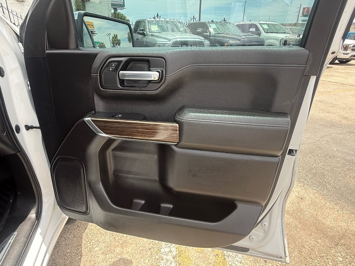 Used 2021 Chevrolet Silverado 1500 LT RWD image 16