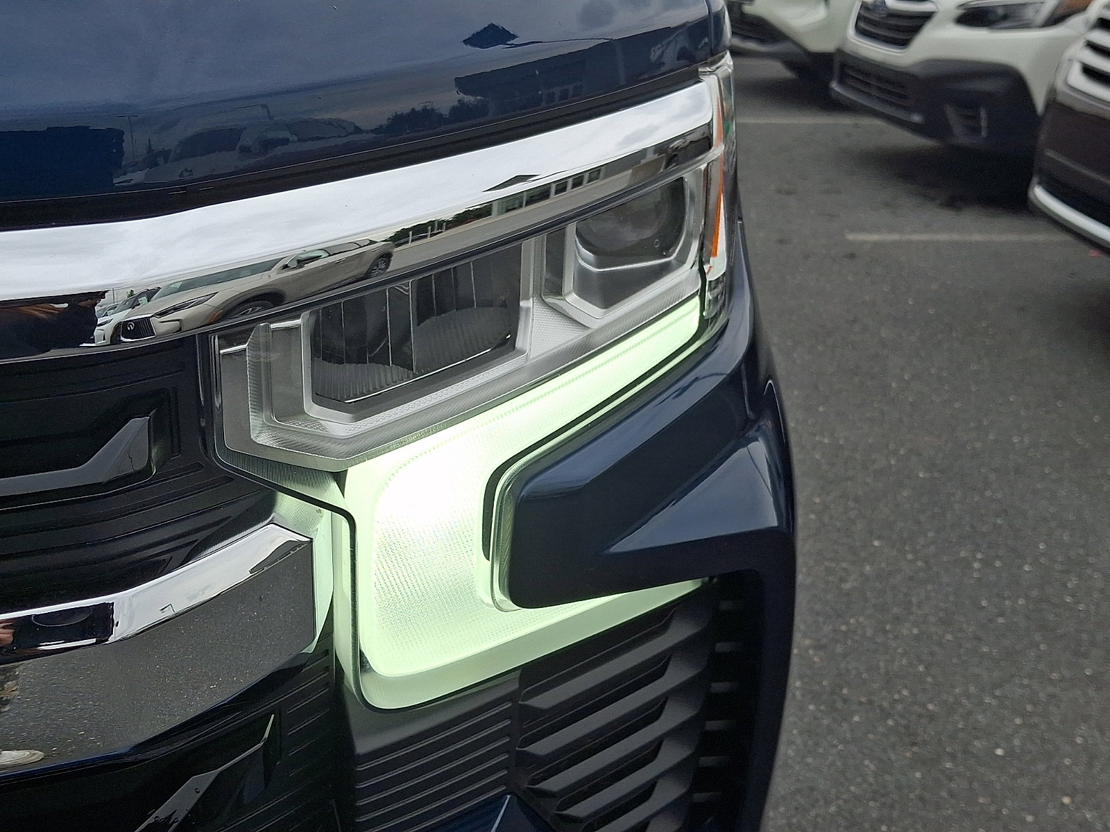 Used 2023 Chevrolet Silverado 1500 LT AWD/4WD image 9