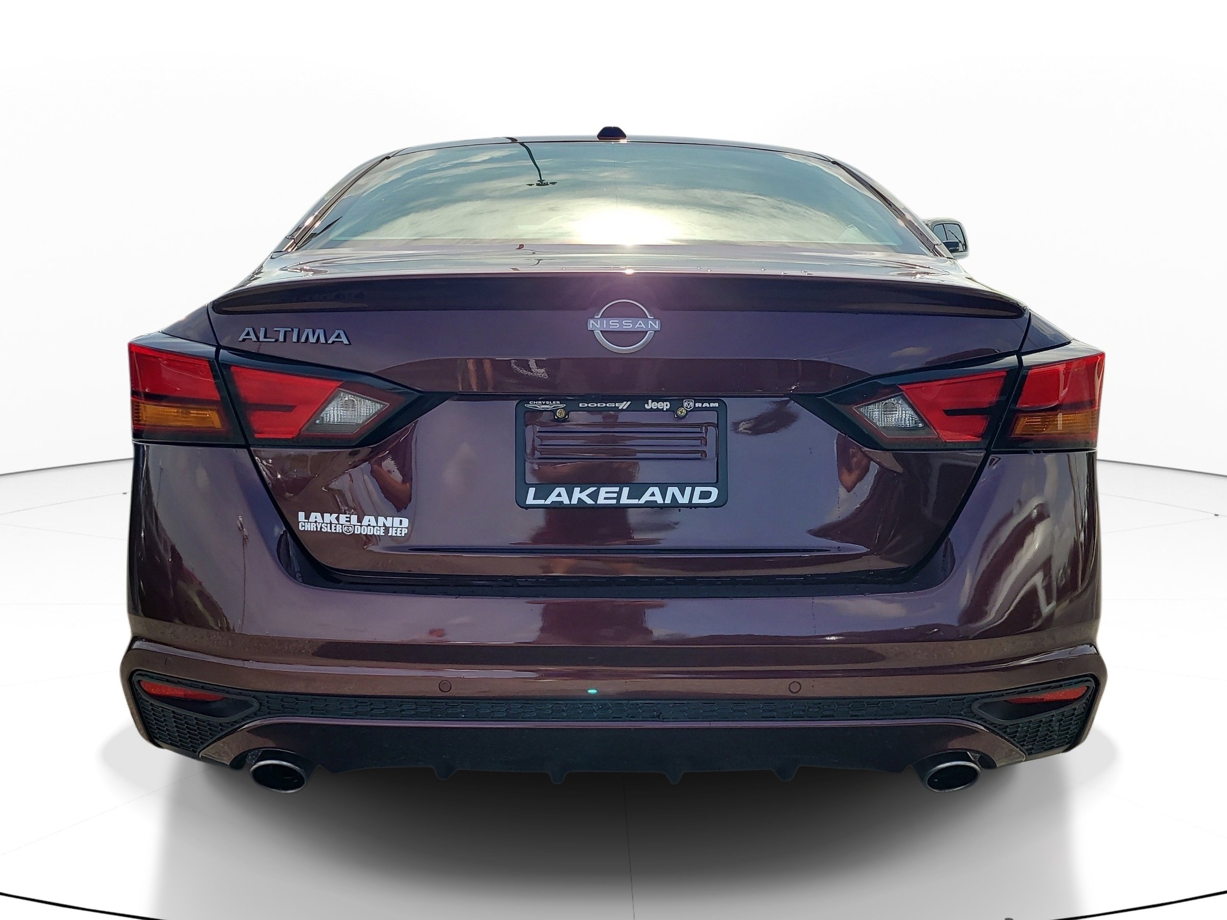 Used 2025 Nissan Altima 2.5 SV w/ SV Special Edition Package image 5