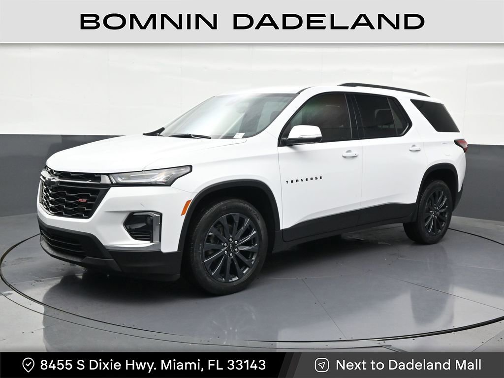 Used 2023 Chevrolet Traverse RS FWD image 1