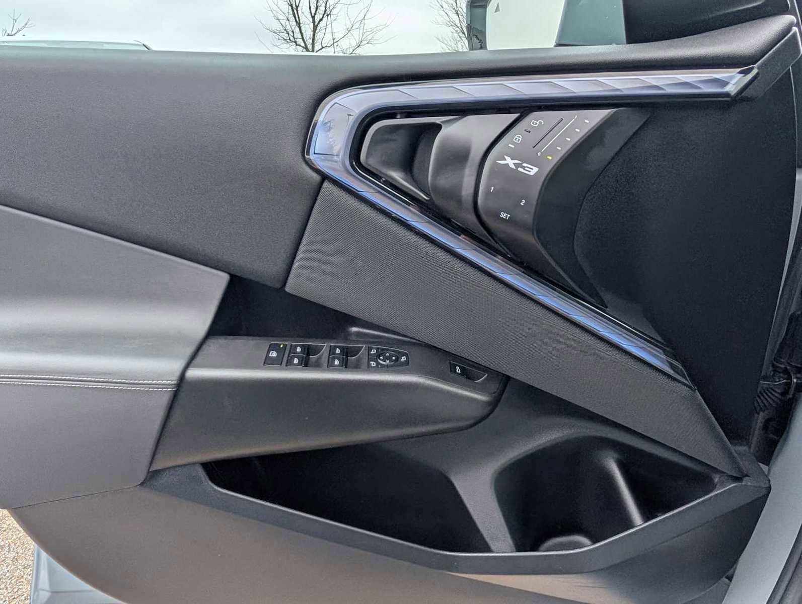Used 2025 BMW X3 xDrive30i image 22