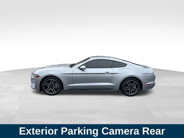 Used 2022 Ford Mustang Premium RWD image 2