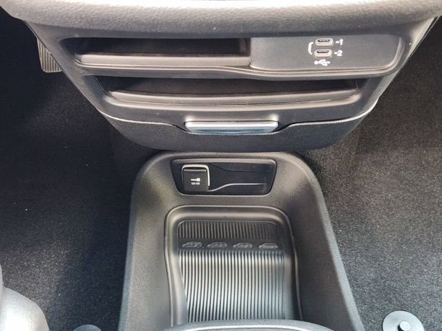 New 2026 Chrysler Pacifica Select AWD/4WD image 16