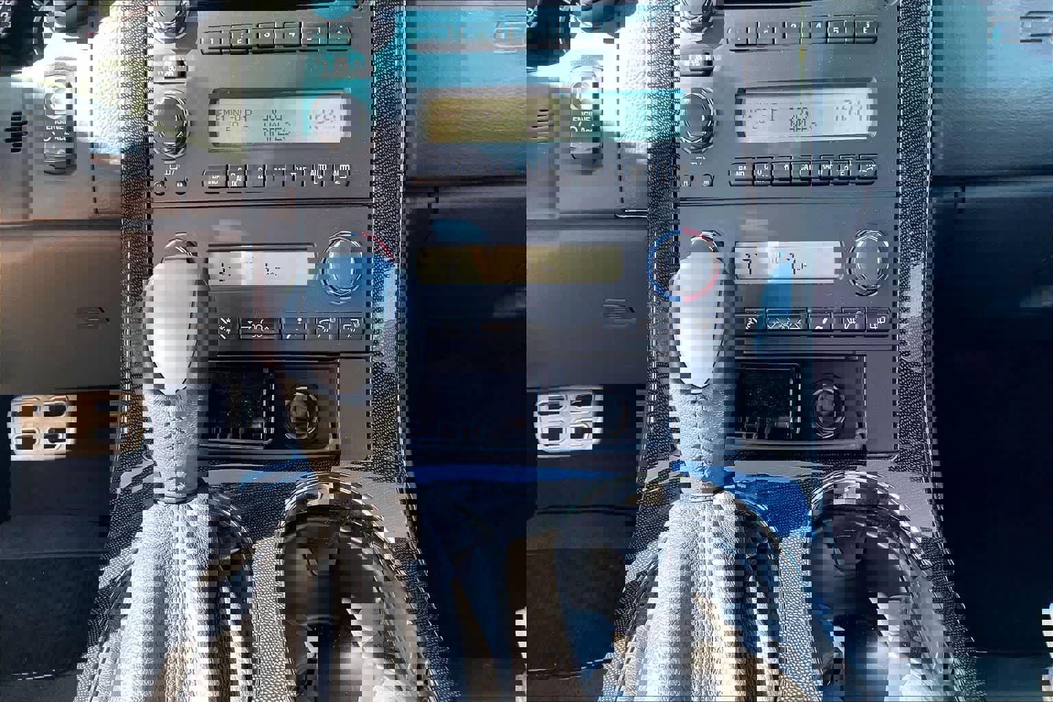 Used 2013 Chevrolet Corvette Coupe image 31