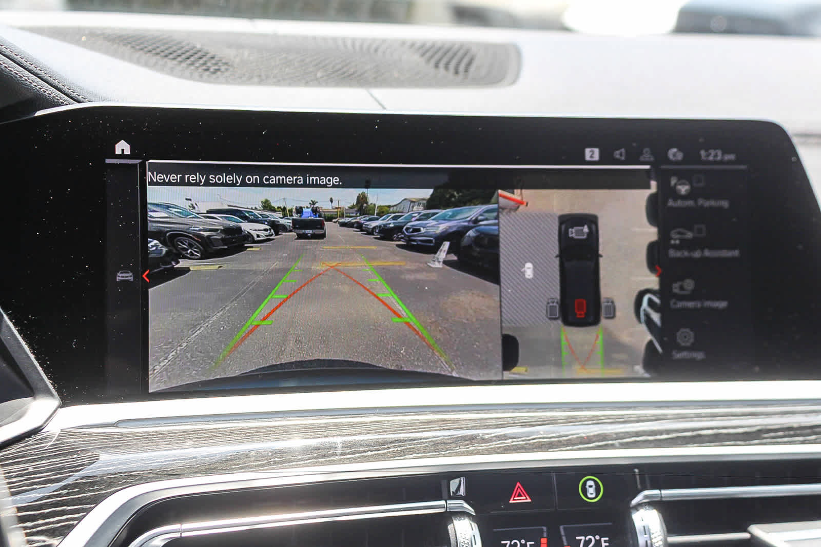 Used 2022 BMW X7 xDrive40i w/ M Sport Package AWD/4WD image 24