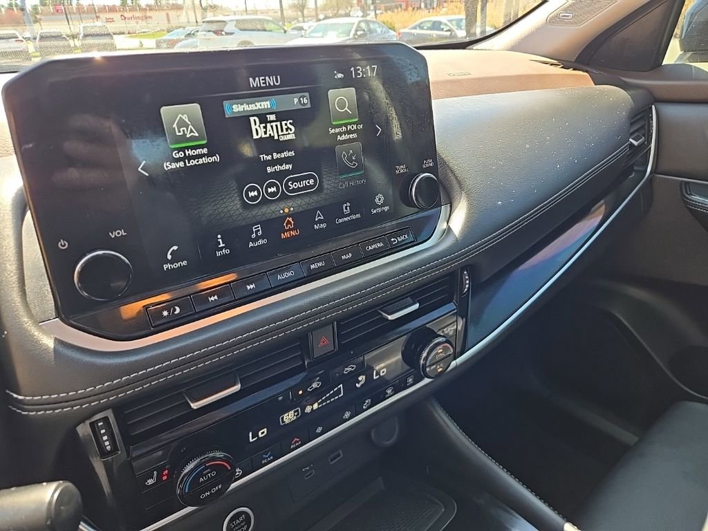 Used 2023 Nissan Rogue SL w/ SL Premium Package image 22