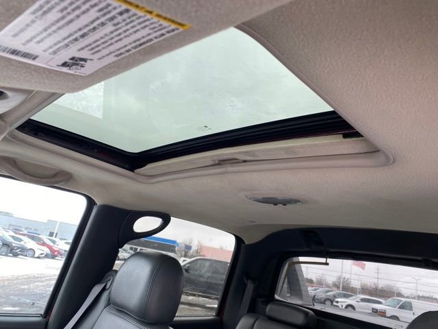 Used 2003 Chevrolet Avalanche 4x4 w/ Suspension Package, Off-Road image 12