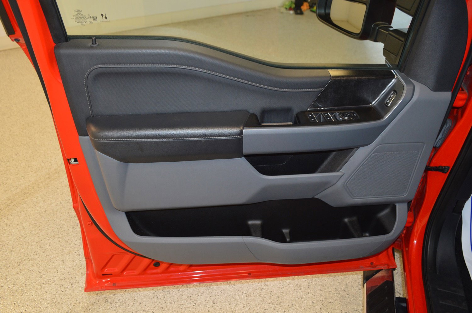 Used 2022 Ford F150 XLT w/ Equipment Group 302A High image 14