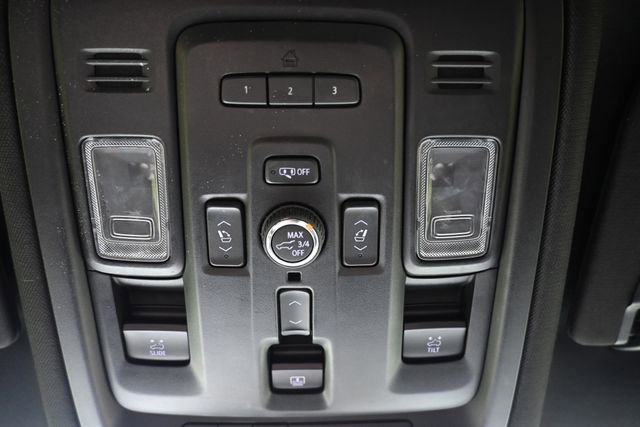 Used 2021 GMC Yukon Denali w/ Denali Ultimate Package AWD/4WD image 40