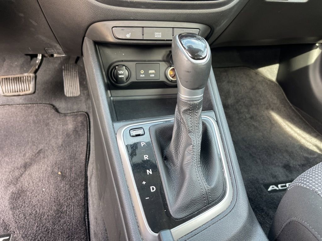 Used 2021 Hyundai Accent Limited w/ Cargo Package FWD image 14