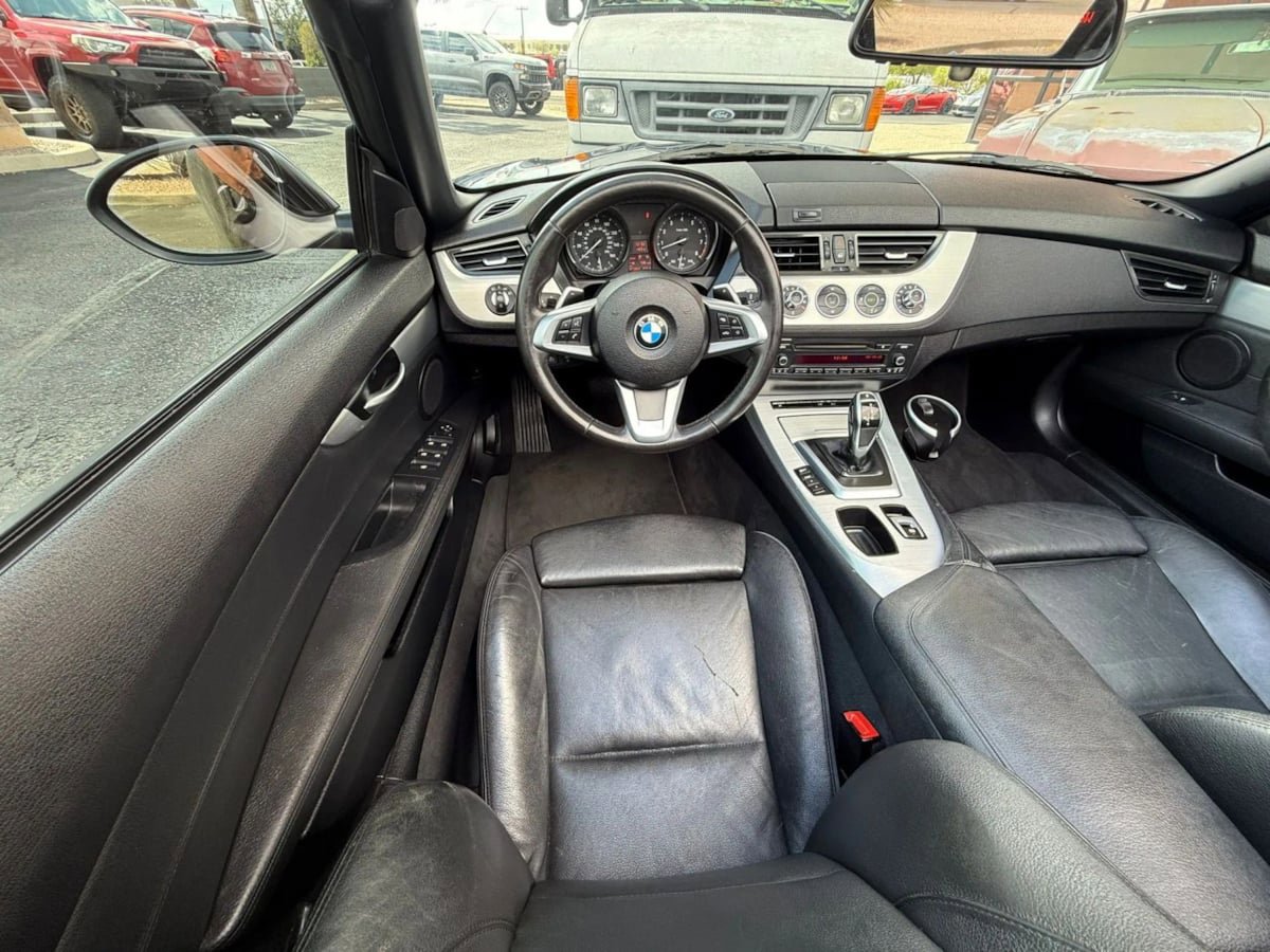 Used 2014 BMW Z4 sDrive35i RWD image 34