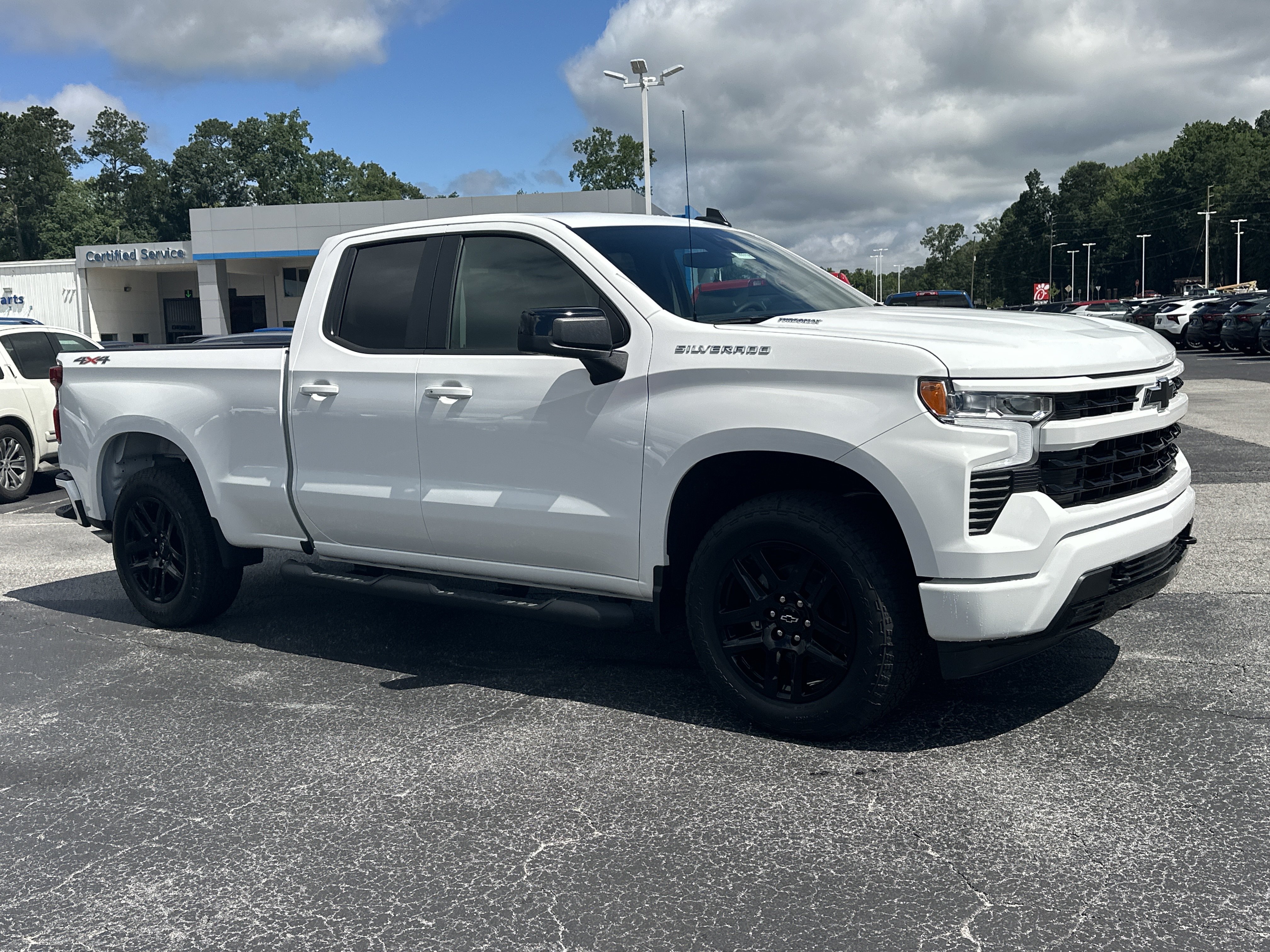 New 2026 Chevrolet Silverado 1500 RST w/ RST Select Package AWD/4WD image 2