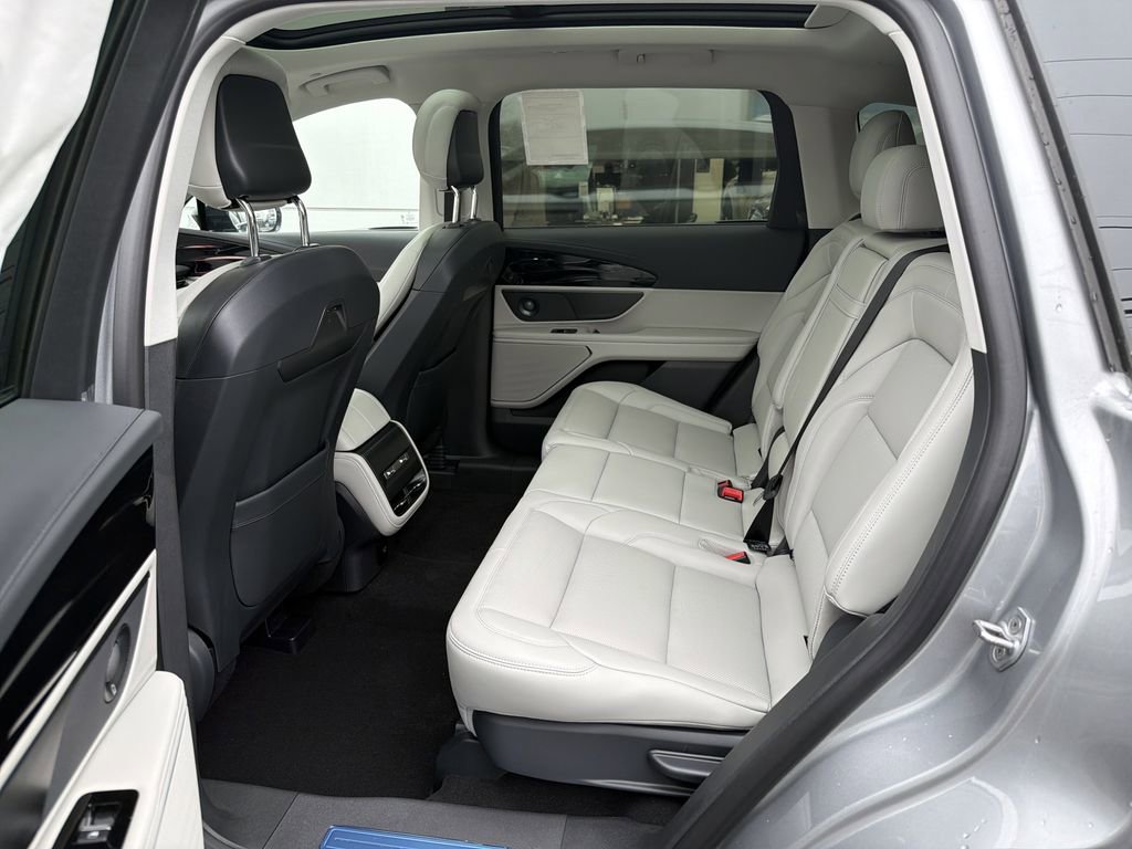 New 2026 Lincoln Nautilus Premier w/ Equipment Group 102A image 6