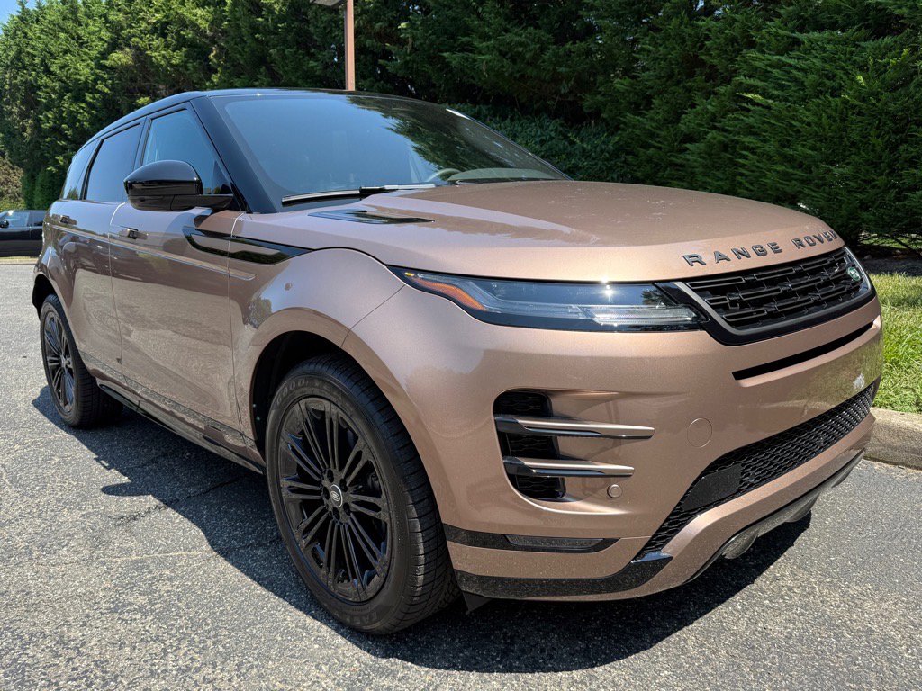 Used 2025 Land Rover Range Rover Evoque Dynamic SE image 8