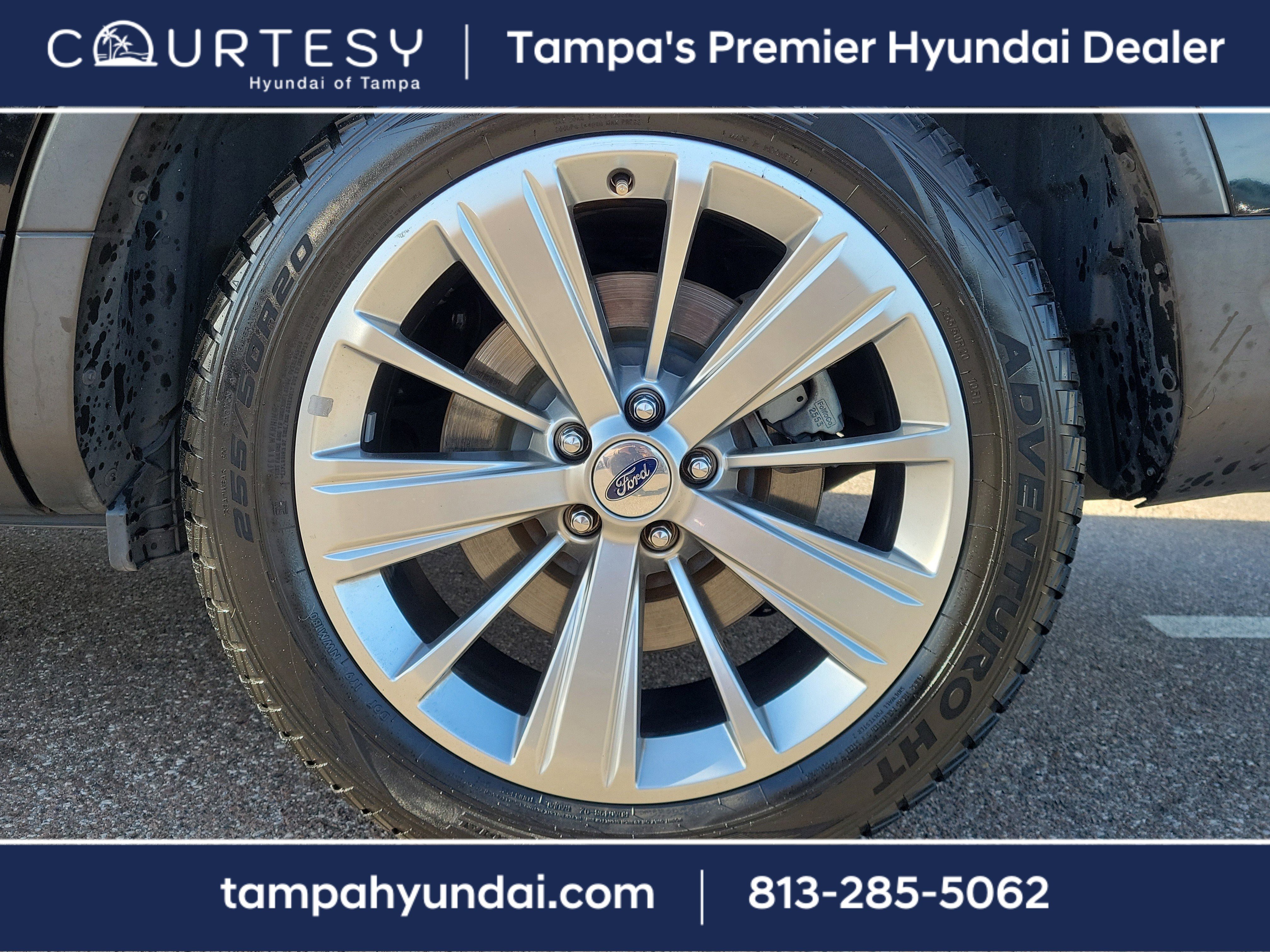 Used 2019 Ford Explorer Limited w/ Class III Trailer Tow Package image 5