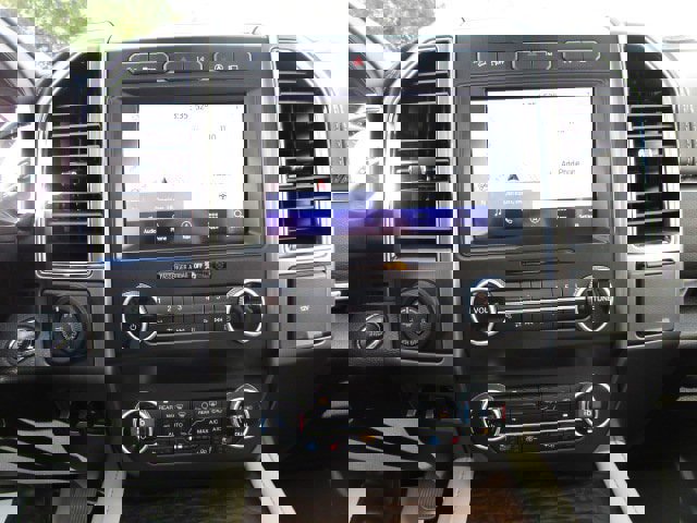 Used 2021 Ford Expedition Platinum image 16