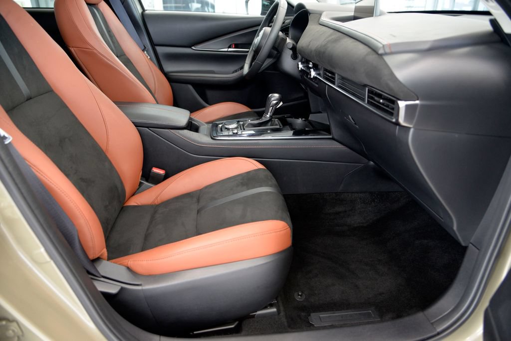 Certified 2024 MAZDA CX-30 Carbon AWD/4WD image 30