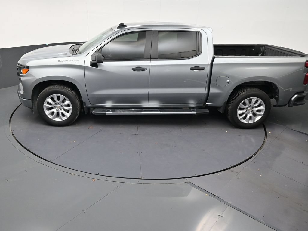 Used 2026 Chevrolet Silverado 1500 Custom RWD image 12