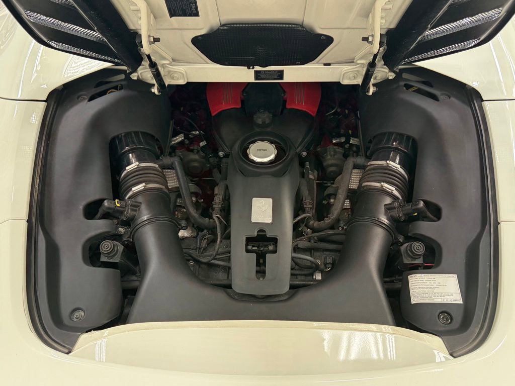 Used 2019 Ferrari 488 Spider RWD image 28