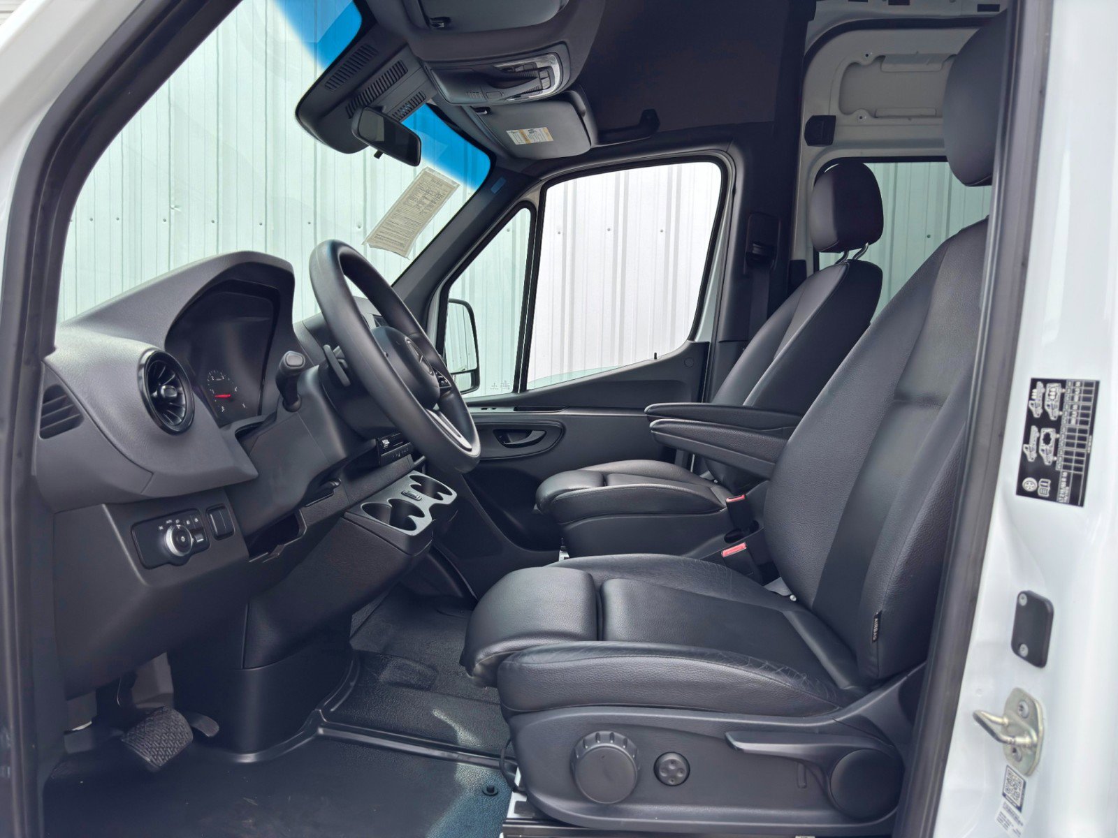 Used 2020 Mercedes-Benz Sprinter 3500 w/ Windows All Around Package image 16