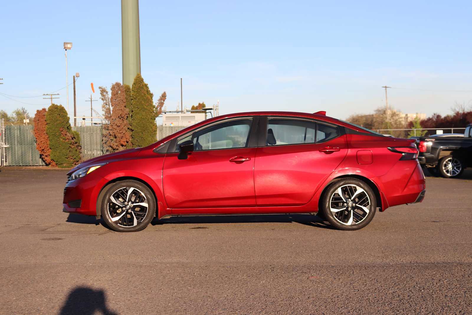 Used 2023 Nissan Versa SR w/ Trunk Package image 8