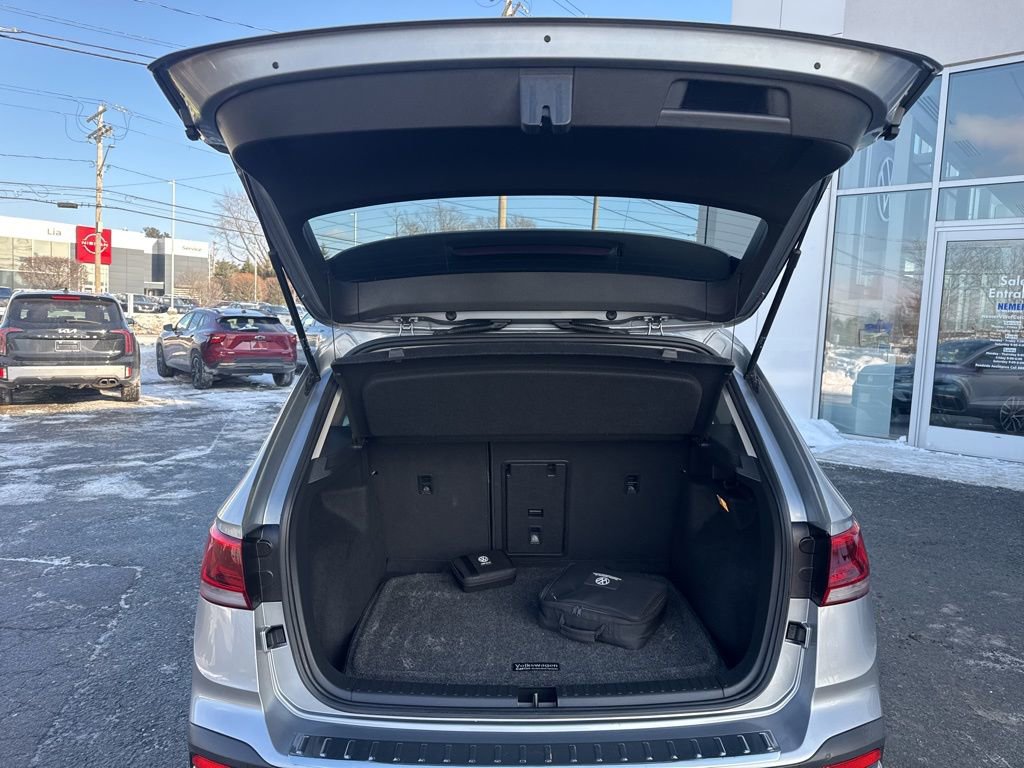 Certified 2022 Volkswagen Taos SE w/ Panoramic Sunroof Package image 7