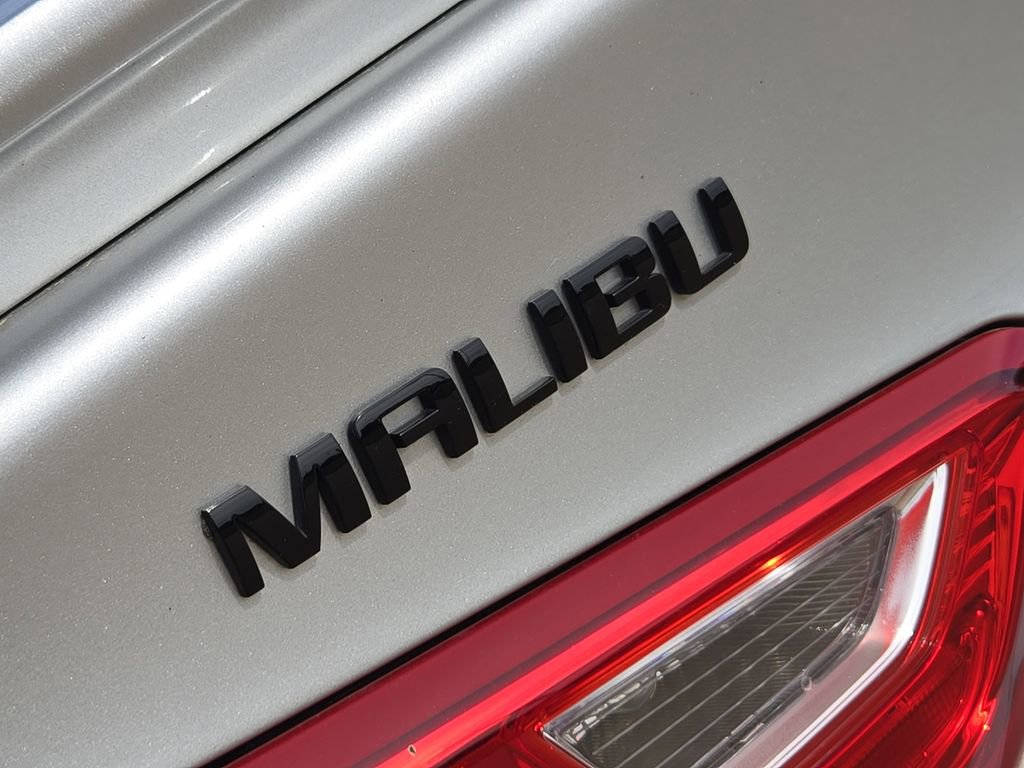 Used 2021 Chevrolet Malibu RS FWD image 32