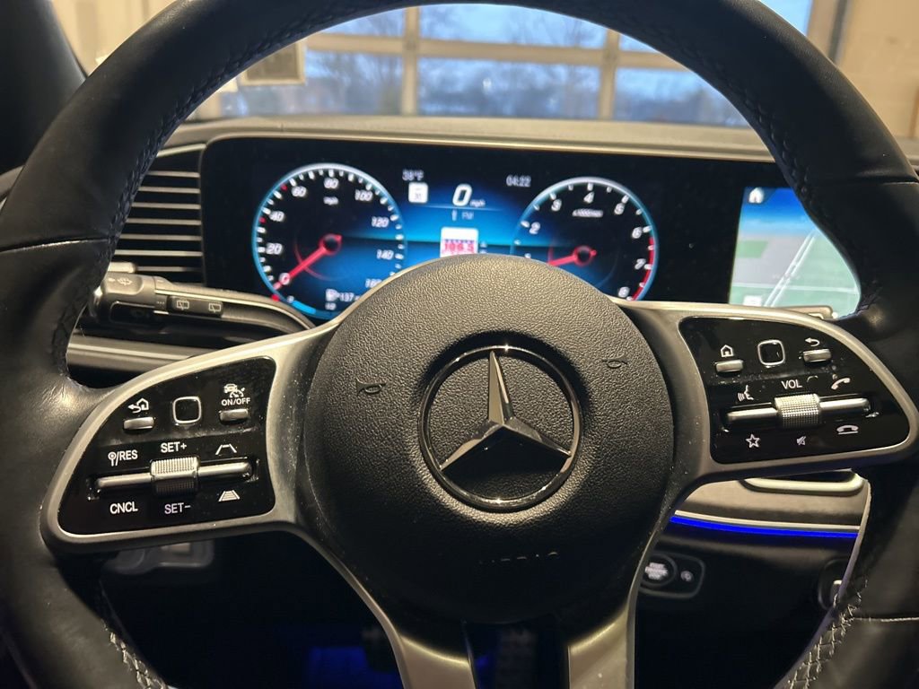 Used 2022 Mercedes-Benz GLS 450 4MATIC image 11