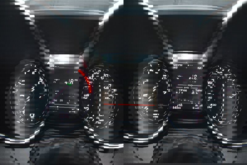 Used 2019 Alfa Romeo Giulia Ti image 12