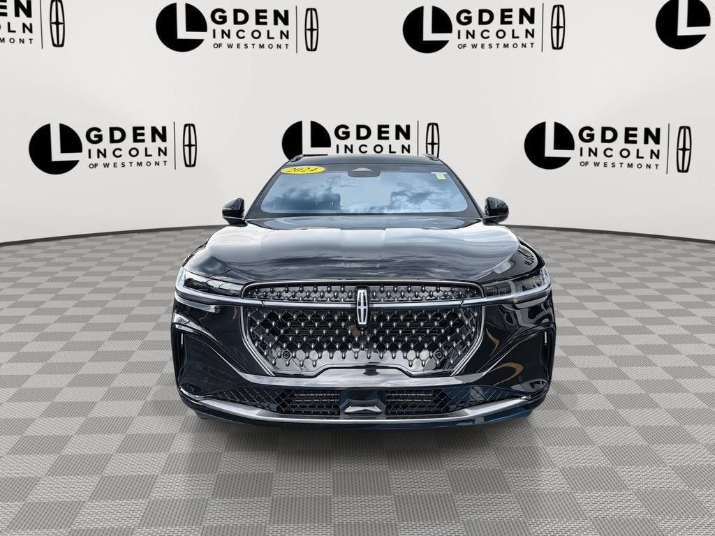 Used 2024 Lincoln Nautilus Reserve w/ Equipment Group 202A AWD/4WD image 3
