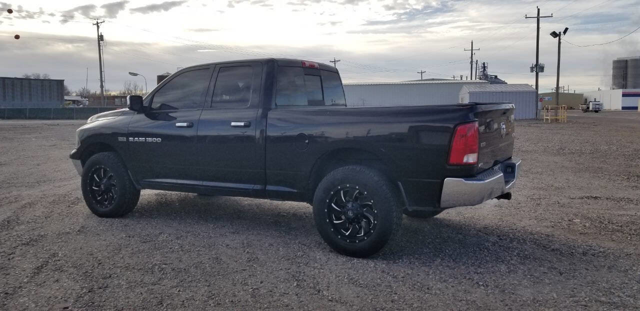 Used 2011 RAM 1500 Classic SLT AWD/4WD image 2