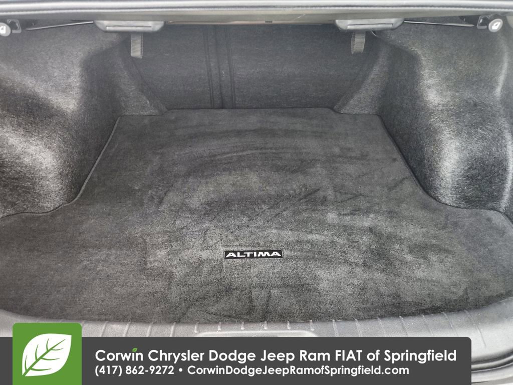 Used 2025 Nissan Altima 2.5 SV image 31