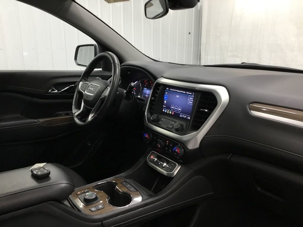 Used 2023 GMC Acadia SLE w/ Driver Convenience Package image 26