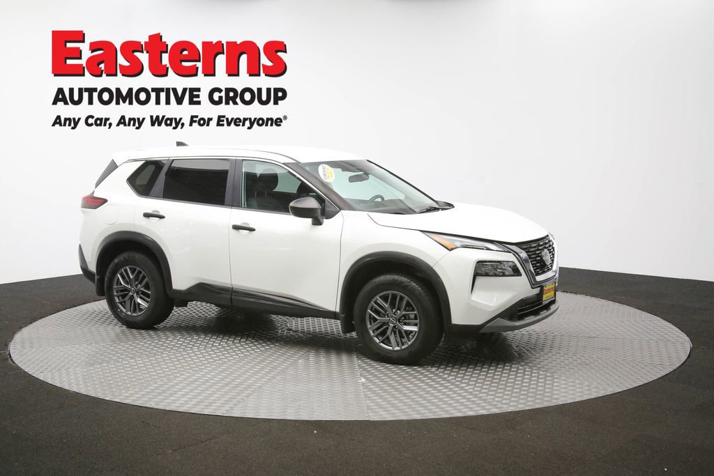 Used 2022 Nissan Rogue S image 47